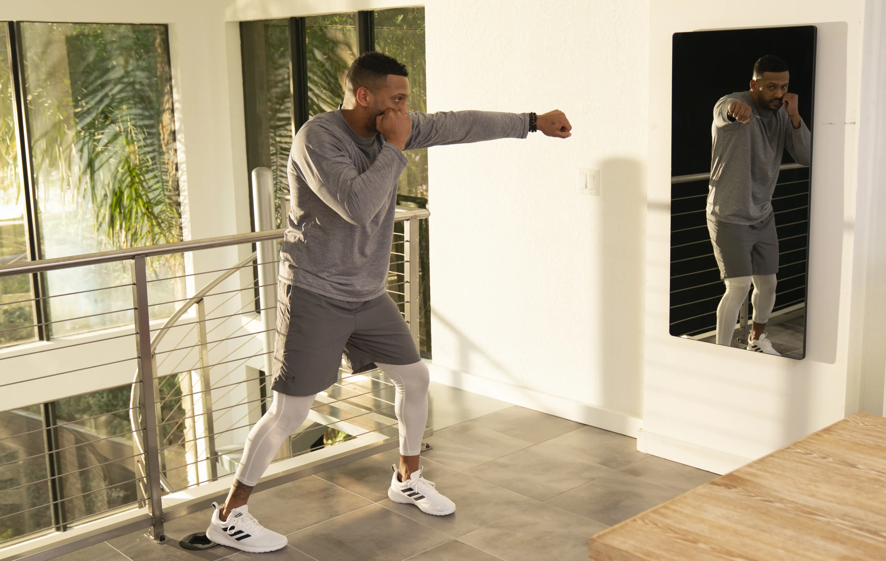 Echelon Reflect 50" Smart Fitness Mirror - Image 6